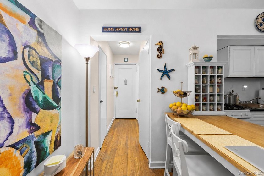 Welcome to 15 Canterbury, C11, a beautiful and well-maintained - photo 3