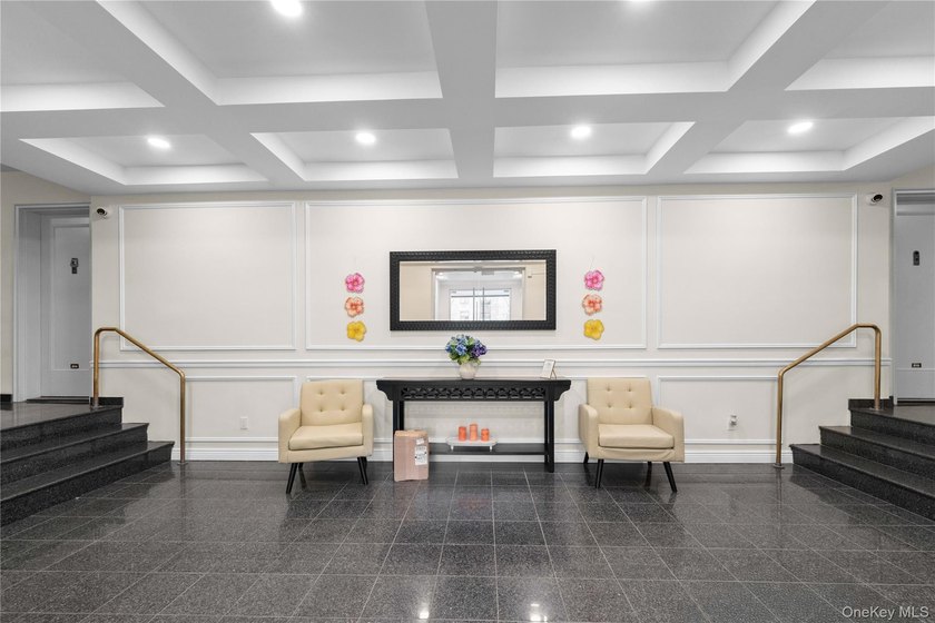 Welcome to 15 Canterbury, C11, a beautiful and well-maintained - photo 10