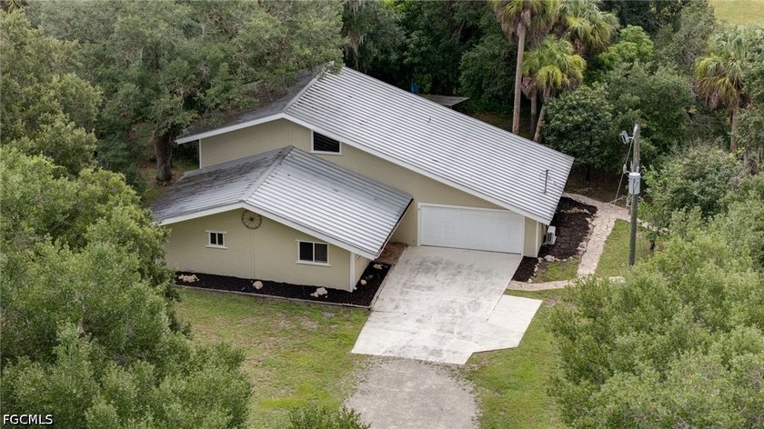 3 Bedroom 2 Bath *Buckingham Beauty* situated on 2.5 Acres and - photo 4