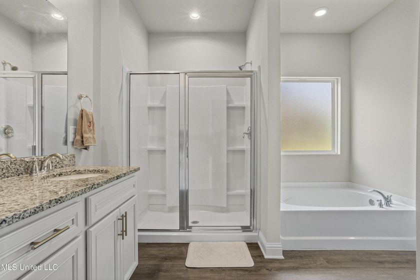 This practically brand-new home is hitting the market at a value - photo 15