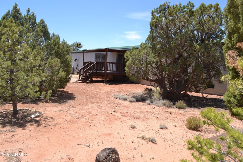 Enjoy country living on 4 fully fenced acres with plenty of room - photo 20
