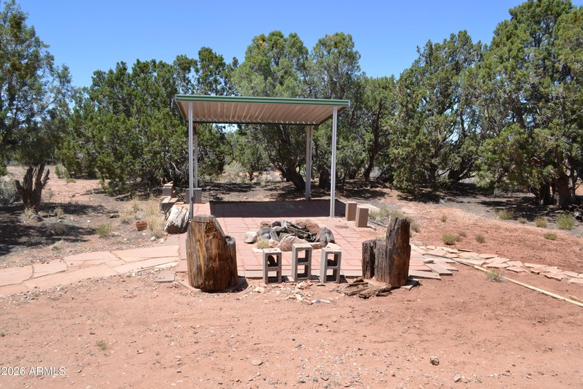 Enjoy country living on 4 fully fenced acres with plenty of room - photo 25
