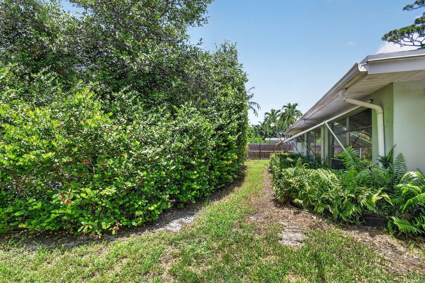 ATTENTION INVESTORS! Prime location in Boynton Beach! - photo 25