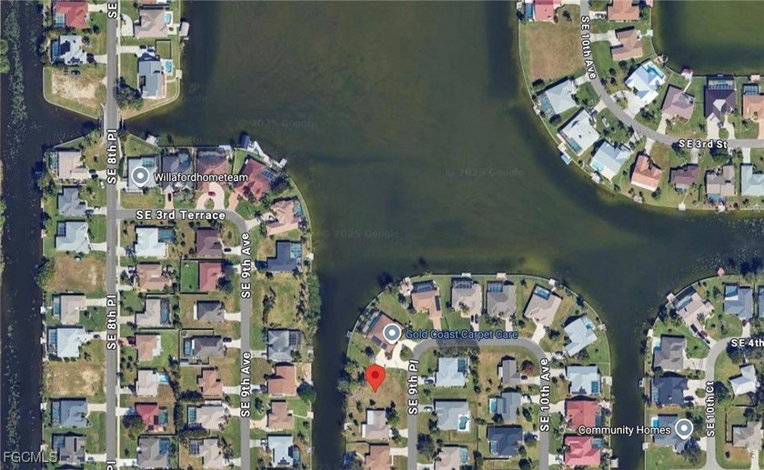 Build your Ultimate Dream Home on this beautiful waterfront lot - photo 3