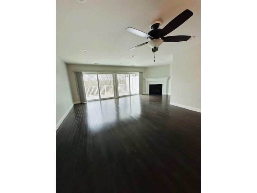 Welcome home to Waterside Condominiums! Conveniently located and - photo 4