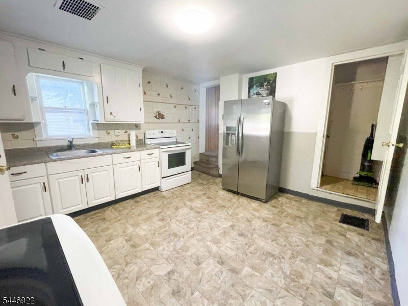 Owner occupants enjoy the benefits of homeownership with - photo 11