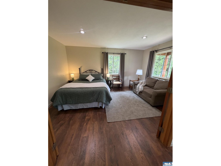 Discover the perfect blend of privacy, sunshine, and country - photo 11