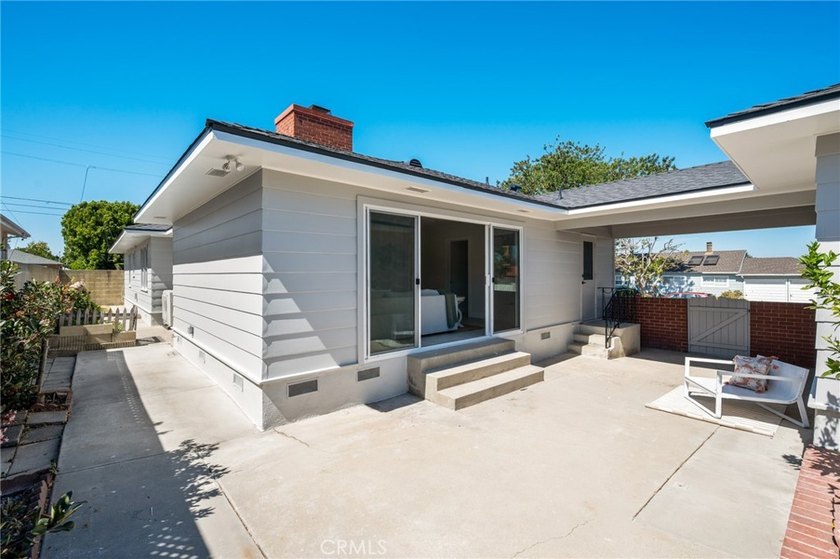 Rare opportunity to secure a TURN-KEY massive CORNER LOT - photo 41