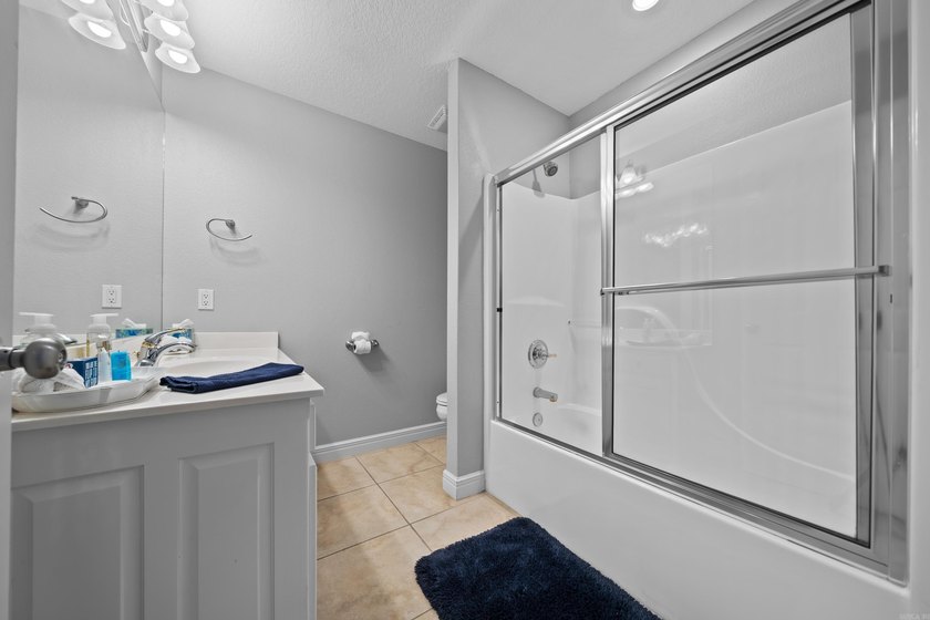 Fully furnished 2 bedroom 2 bath condo located on 7 South - photo 43