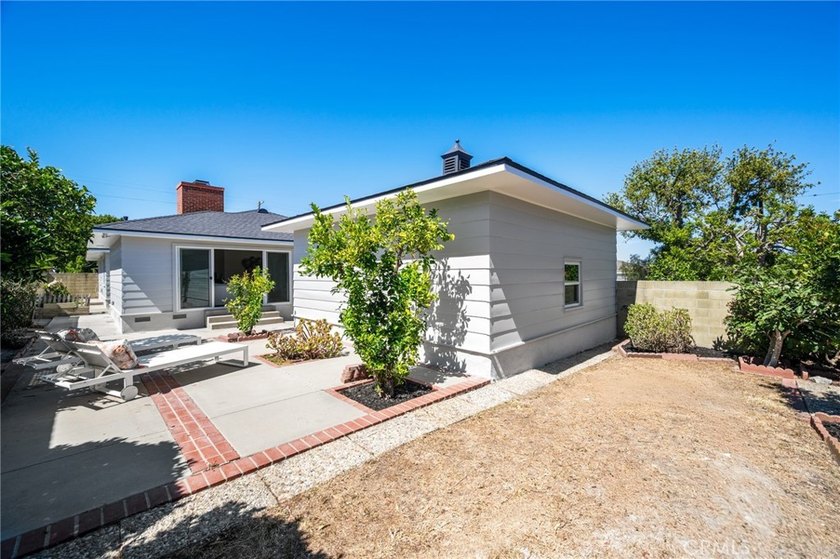 Rare opportunity to secure a TURN-KEY massive CORNER LOT - photo 43
