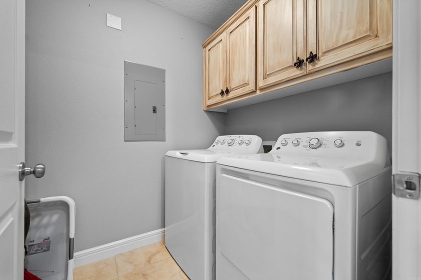 Fully furnished 2 bedroom 2 bath condo located on 7 South - photo 45