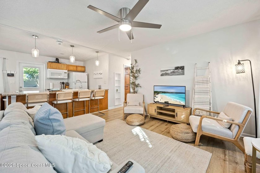 PHENOMENAL INVESTMENT OPPORTUNITY ONLY A FEW STEPS TO THE - photo 23