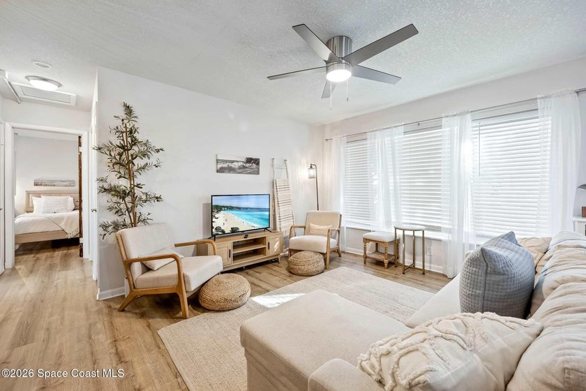 PHENOMENAL INVESTMENT OPPORTUNITY ONLY A FEW STEPS TO THE - photo 27