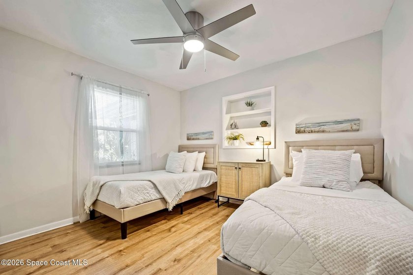 PHENOMENAL INVESTMENT OPPORTUNITY ONLY A FEW STEPS TO THE - photo 30