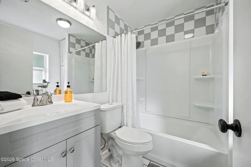 PHENOMENAL INVESTMENT OPPORTUNITY ONLY A FEW STEPS TO THE - photo 36