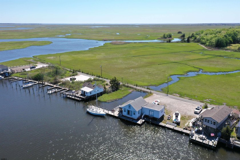 ***NACOTE CREEK WATERFRONT LISTING ALERT***1 BED 1 BATH***158' - photo 8