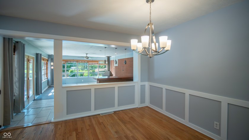 Welcome home to this prestigious, well-maintained property that - photo 7