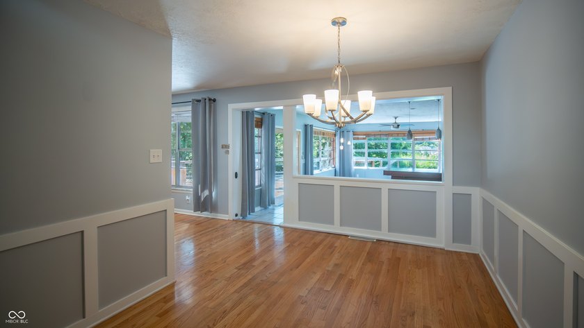 Welcome home to this prestigious, well-maintained property that - photo 8