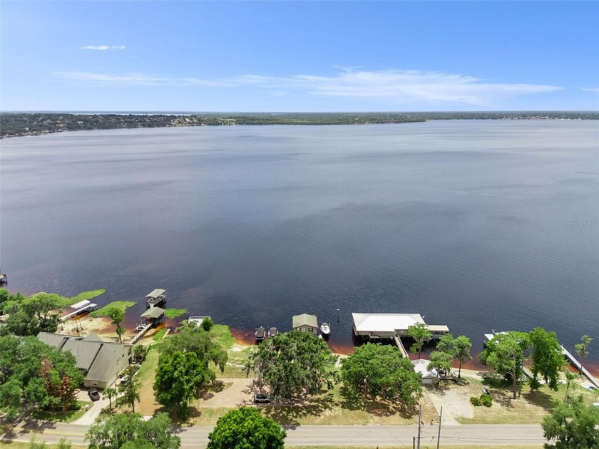 ***King of the Hill*** 1849 Moorings Court presents a rare - photo 3