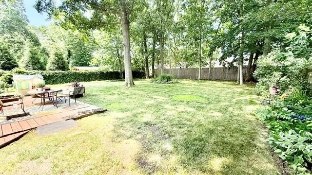 Lovely And Well-Maintained Raised Ranch Set on 67 x 161 Property - photo 14