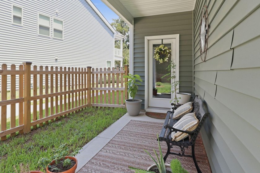 Welcome to 1594 Nautical Chart Drive, a beautifully appointed - photo 44