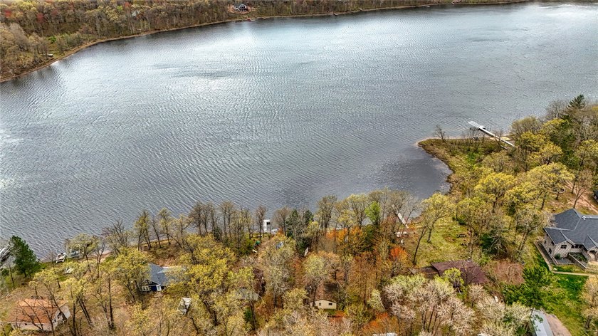 Tucked among the trees on the shores of beautiful Ellsworth Lake - photo 29