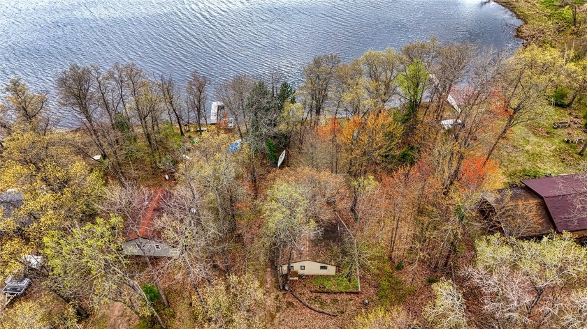 Tucked among the trees on the shores of beautiful Ellsworth Lake - photo 31