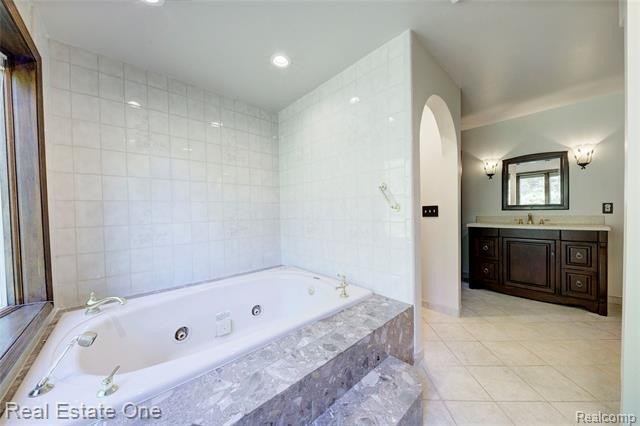 Welcome to 3125 Commerce Rd., in Milford Township! This - photo 31