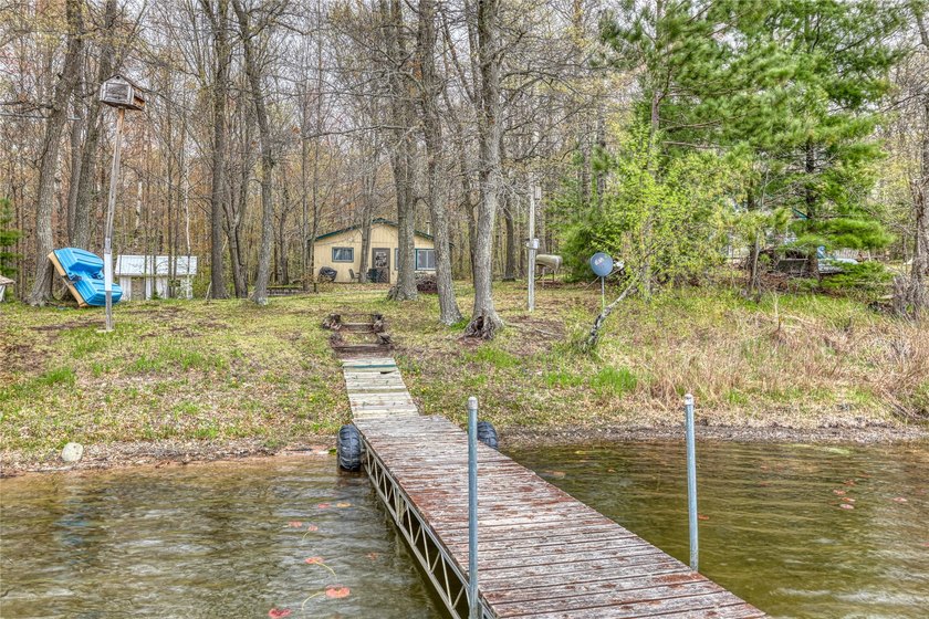 Tucked among the trees on the shores of beautiful Ellsworth Lake - photo 32