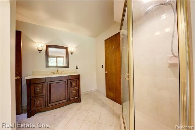 Welcome to 3125 Commerce Rd., in Milford Township! This - photo 32