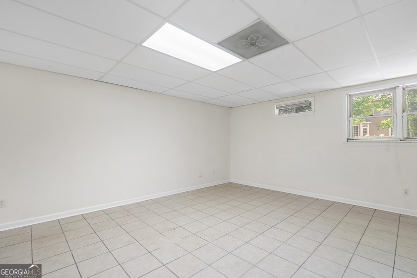 Spacious, stylish, and move-in ready! This beautifully updated - photo 36