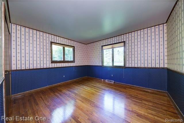 Welcome to 3125 Commerce Rd., in Milford Township! This - photo 39