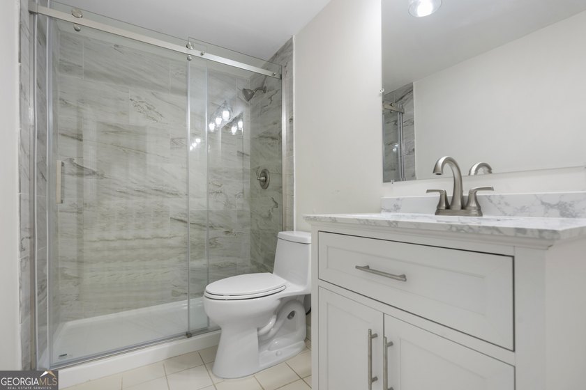 Spacious, stylish, and move-in ready! This beautifully updated - photo 40