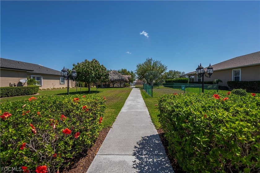 **NEW ROOF (2024) &amp; NEW WATER HEATER (2026) - YOUR FLORIDA - photo 42
