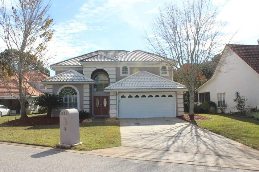 Coming Soon! Showings Starting 7/30/2026. Unique property on 4th - photo 2