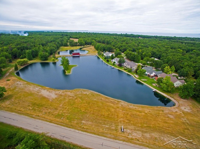 Welcome to The Glen at Irish Springs Condominium Development, a - photo 5