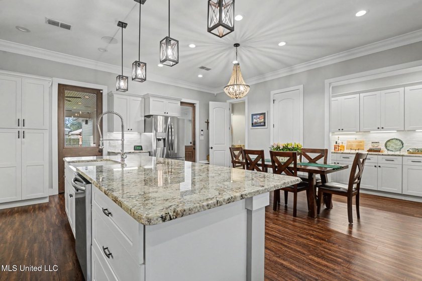 Modern farmhouse elegance meets Gulf Coast living. Step into one - photo 12