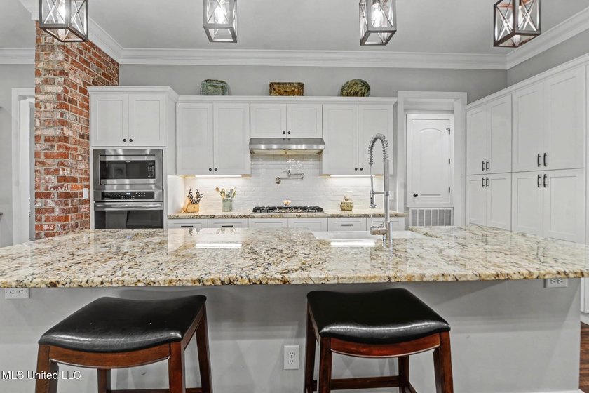 Modern farmhouse elegance meets Gulf Coast living. Step into one - photo 14