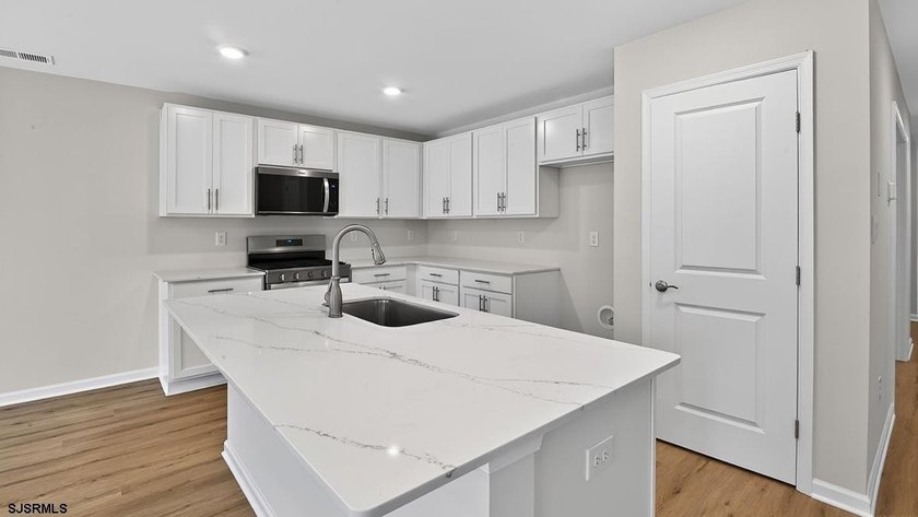 MOVE IN SOON! ACTIVE ADULT COMMUNITY! *ALL-IN PRICING, NEW - photo 5
