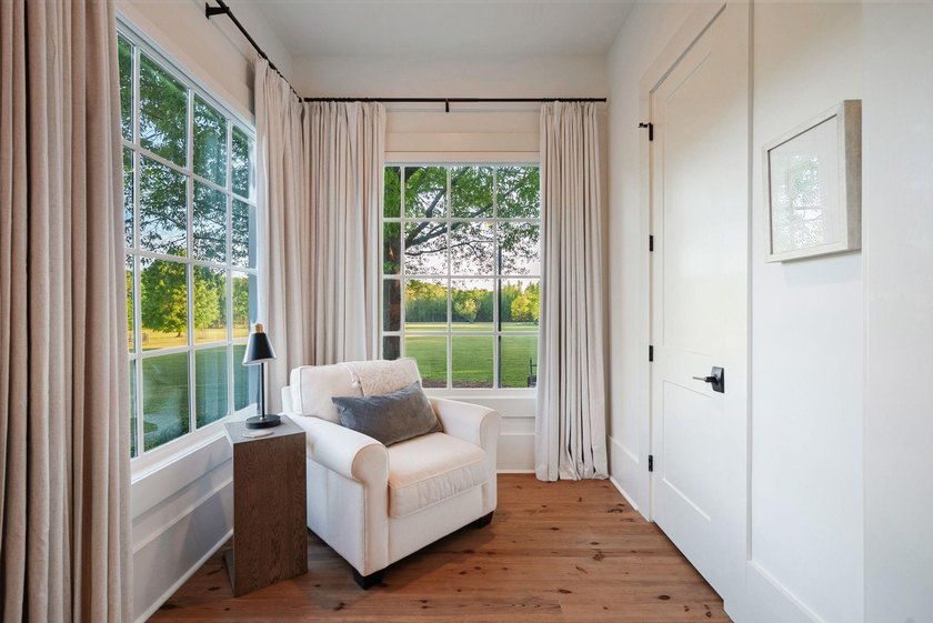 EXQUISITE 34.4-ACRE PRIVATE ESTATE | RARE MULTI-RESIDENCE FAMILY - photo 29