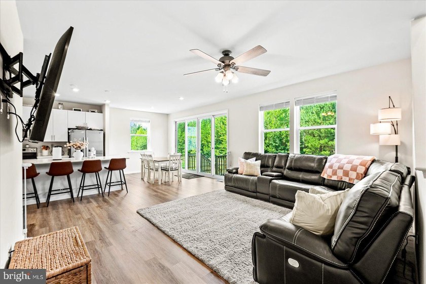 Why wait for new construction? This beautifully maintained - photo 10
