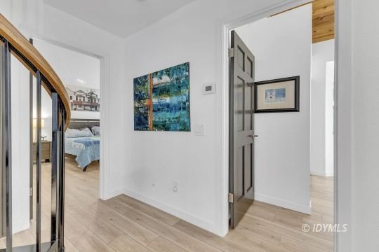 This lovely home is only 5 minutes away from the center of town - photo 31