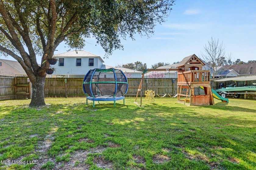 Modern farmhouse elegance meets Gulf Coast living. Step into one - photo 34