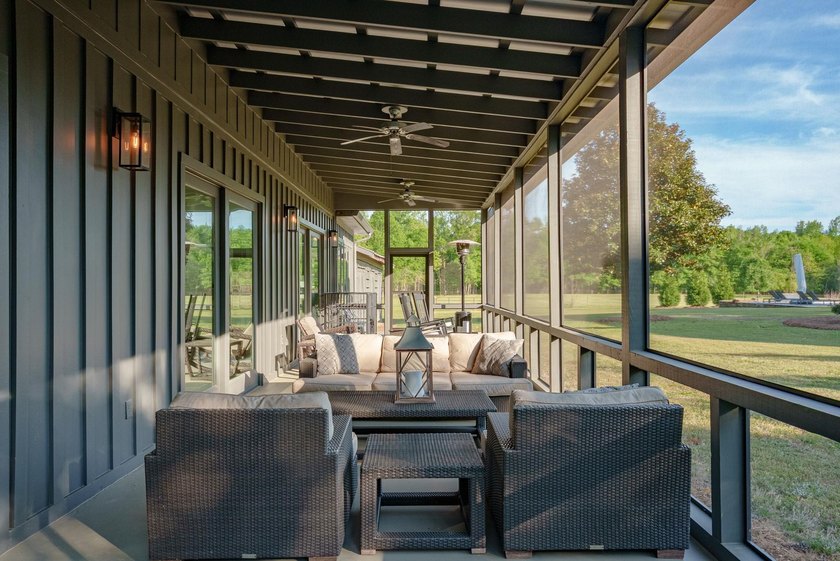 EXQUISITE 34.4-ACRE PRIVATE ESTATE | RARE MULTI-RESIDENCE FAMILY - photo 43
