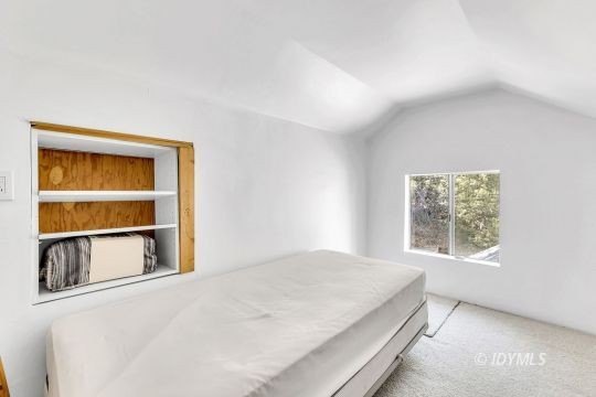 This lovely home is only 5 minutes away from the center of town - photo 48