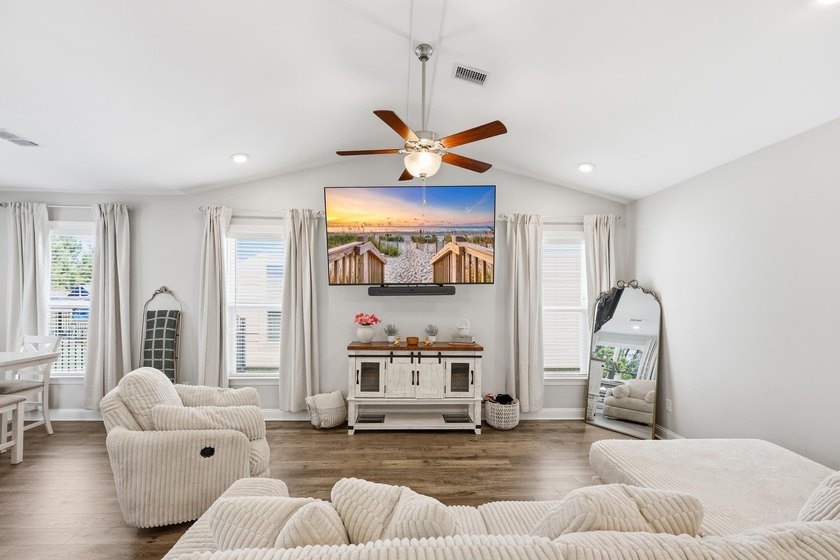 Welcome to 844 Gammon Dr, located in the gated community of - photo 9