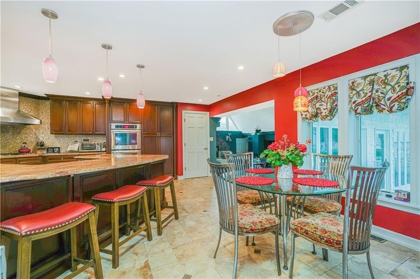 Welcome to 26 High Point Road, a stunning custom residence - photo 14