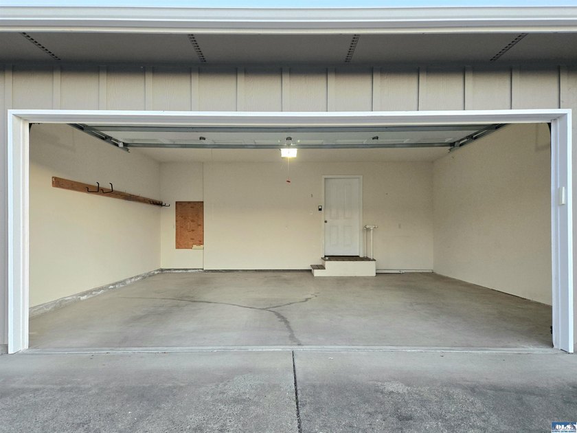 Excellent Option in 55+ East-Side Condo Mini-Plex. Discover - photo 17