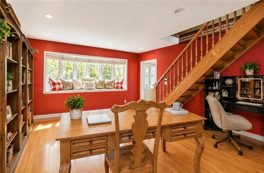 Welcome to 26 High Point Road, a stunning custom residence - photo 23