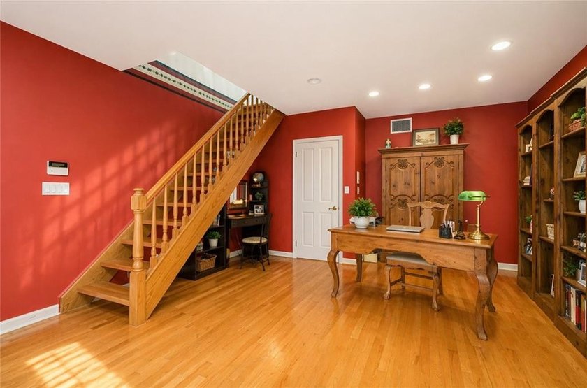 Welcome to 26 High Point Road, a stunning custom residence - photo 24